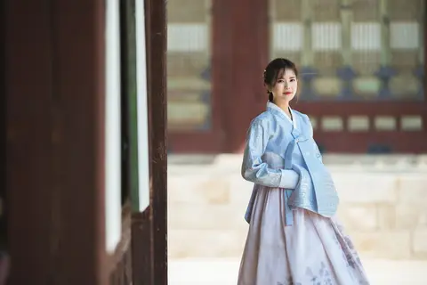 Queens Hanbok (퀸즈한복)